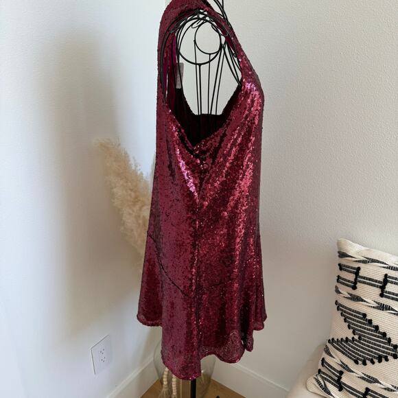 FREE PEOPLE Liquid Shine Sequin Sleeveless Swing Mini Dress Ruby Red Small NEW - Picture 4 of 13